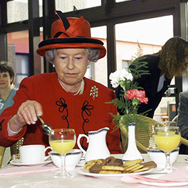 If you are having dinner with the Queen, you must follow these rules