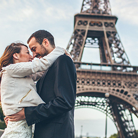 Most romantic honeymoon trip in Paris, France