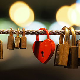 The Heartbreaking origin of 'Love Locks'