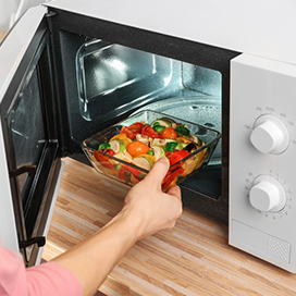 5 Foods you shouldn’t reheat in the microwave