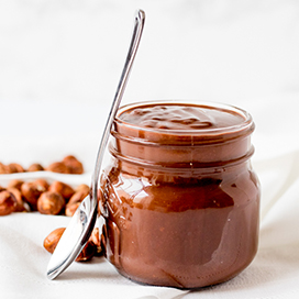 An easy way to prepare Nutella chocolate at home