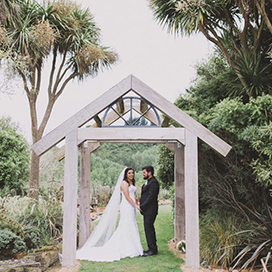 Clever ways to trim your wedding budget