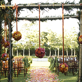 How to negotiate with your wedding vendors