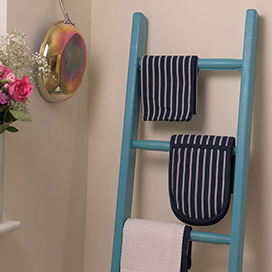 How to use old ladders in home design?
