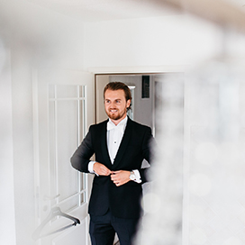 Groom tips to shine on your wedding day