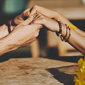 4 Ways to get a guy to ask you out