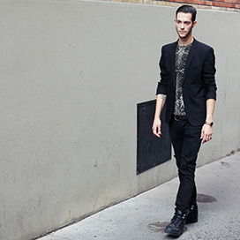 How to Wear a Black Blazer