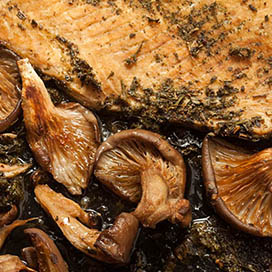 Fish with mushrooms sauce