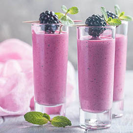 Berry yogurt smoothie