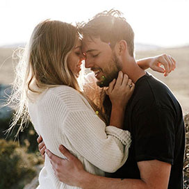 Signs Youre Addicted to Falling in Love