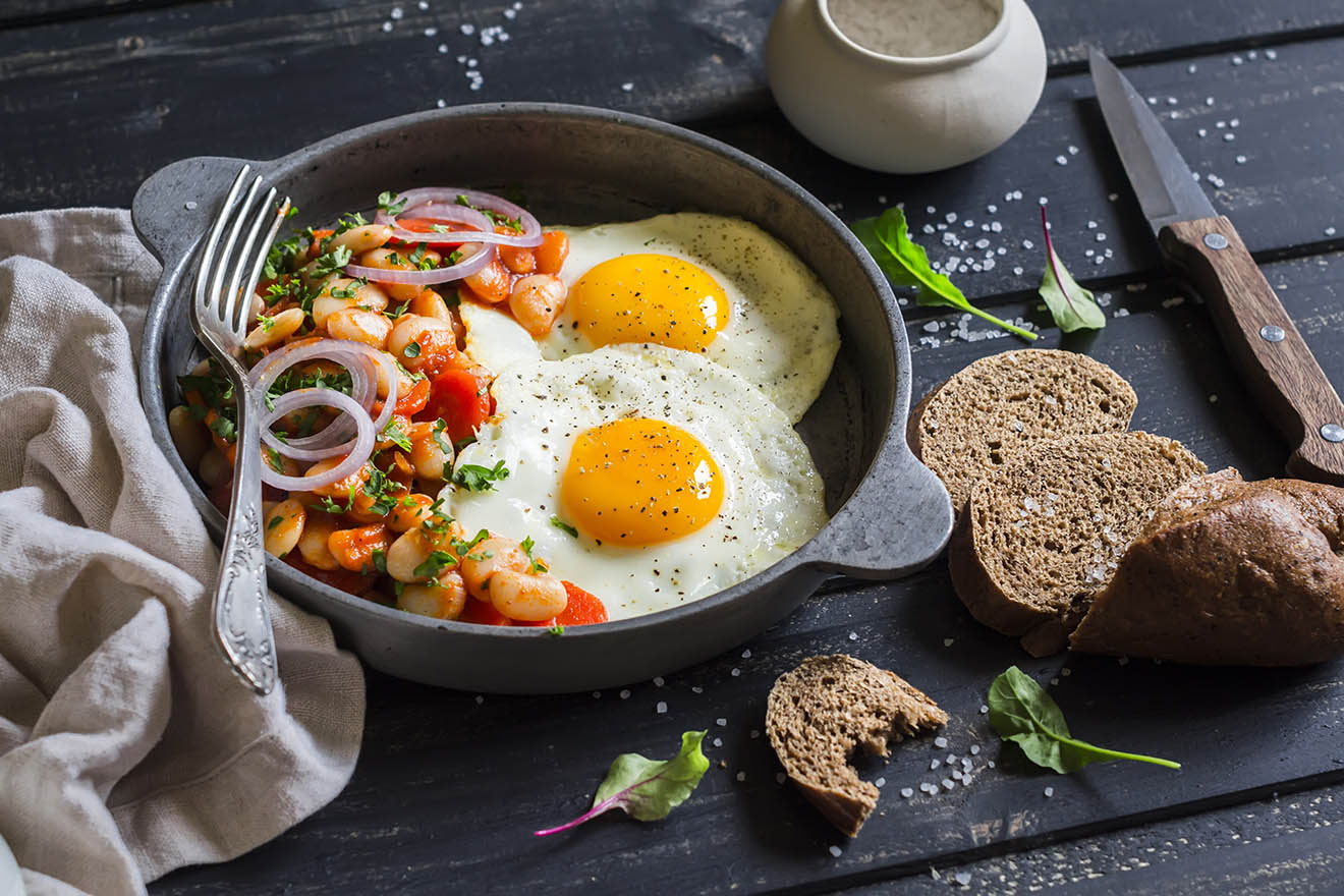 Baked Eggs in Popped Beans