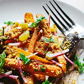 Fennel, Cherry Tomato & Chicken Salad with Toasted Pistachios