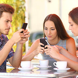 Social Media is Ruining Our Friendships